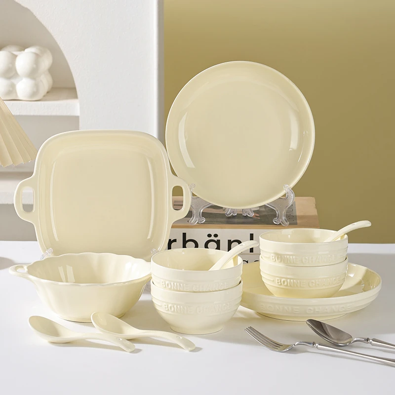 奶油风家用碗盘陶瓷餐具12件套釉下彩高颜值法式简约碗碟盘可微波