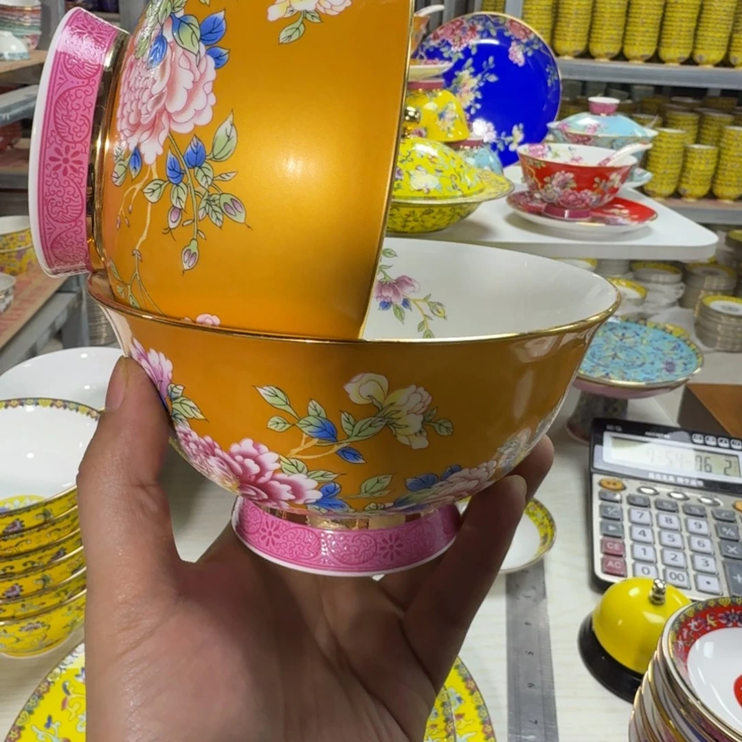两个6英寸高脚面碗