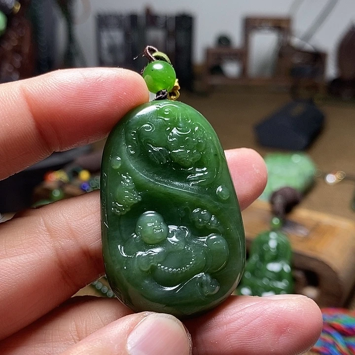 快***仙和田玉（碧玉）未镶嵌颈饰