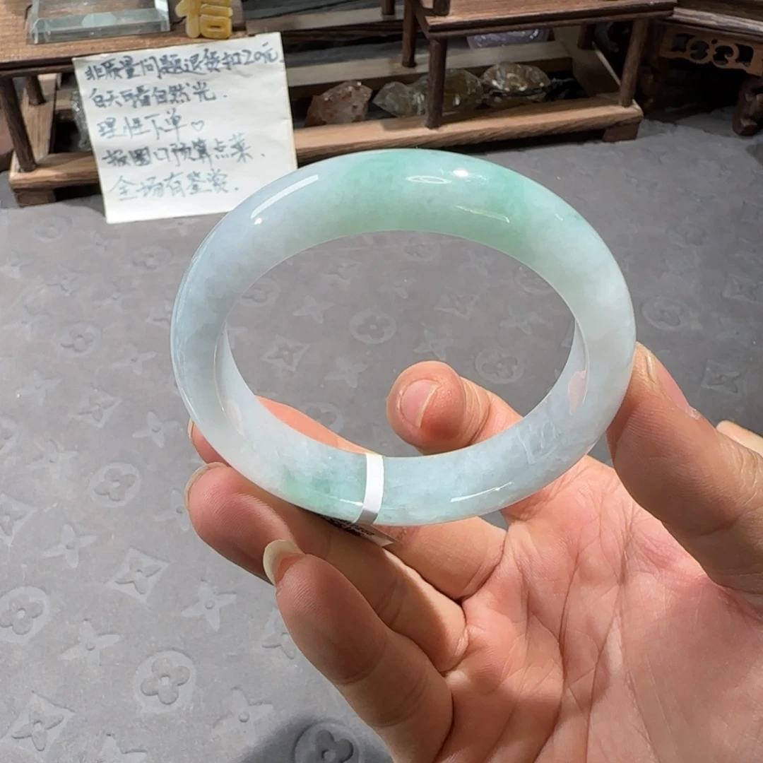 翡翠未镶嵌手镯55.6圈口