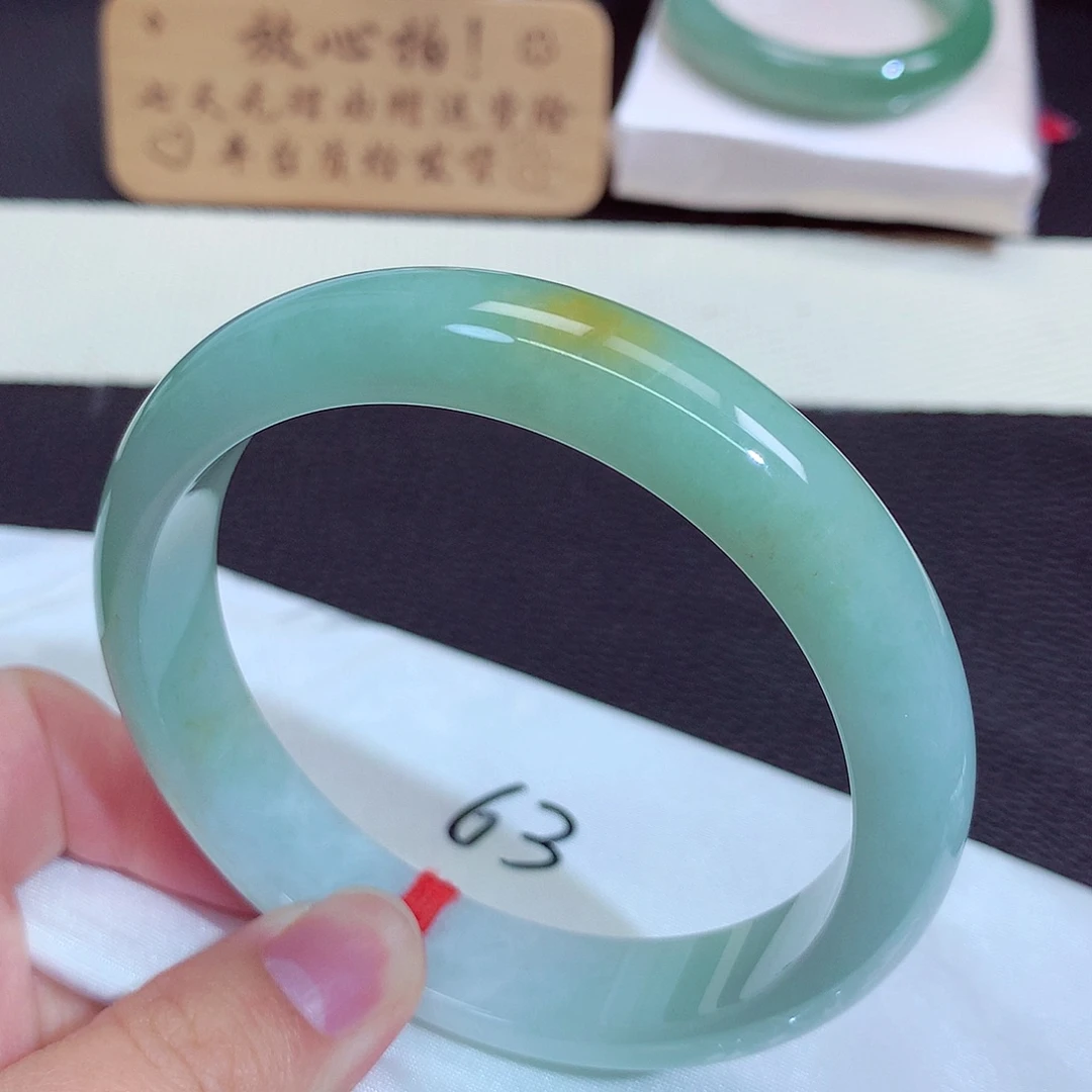 翡翠未镶嵌手镯9016