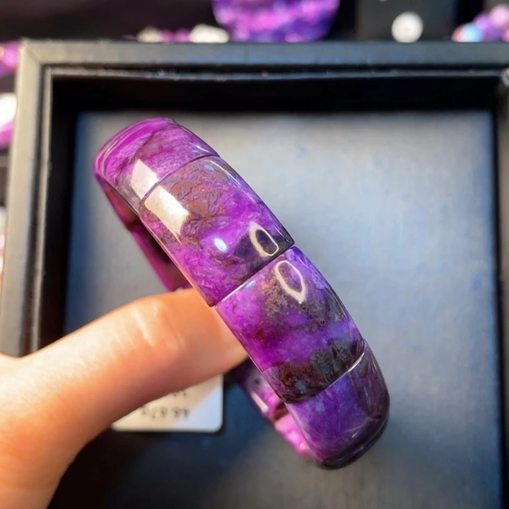 未镶嵌苏纪石（舒俱来）皇家紫手牌