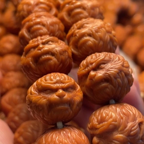 手串猴头核桃我****乐舞台