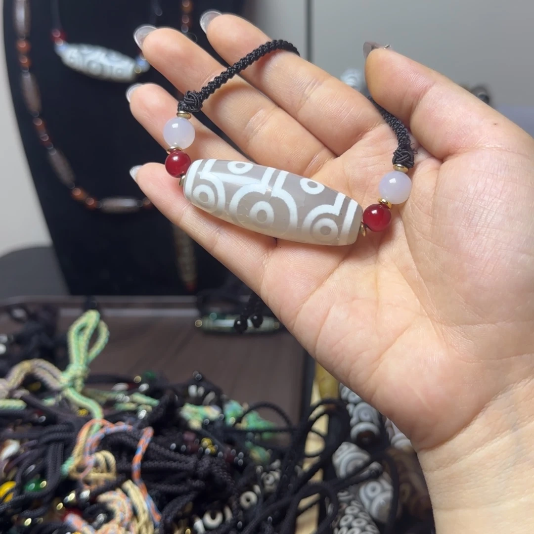 玛瑙/玉髓合金颈饰