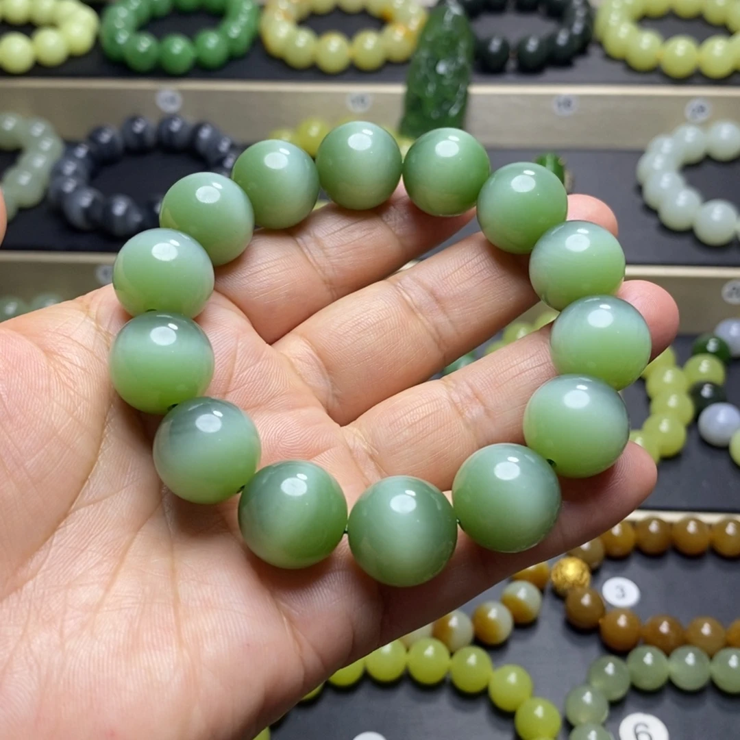 和田玉未镶嵌手串