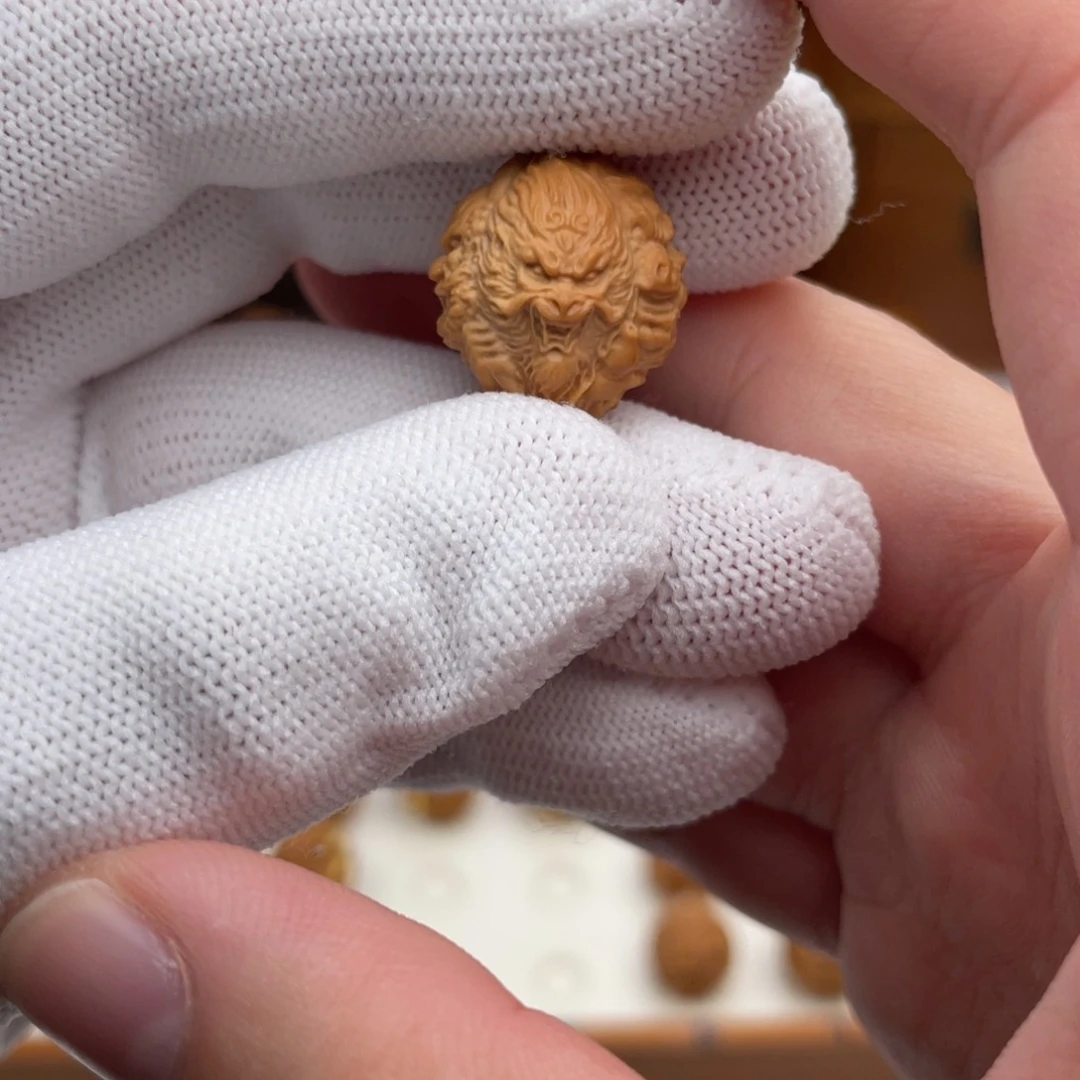 猴头核桃吊坠猴头核桃雕刻