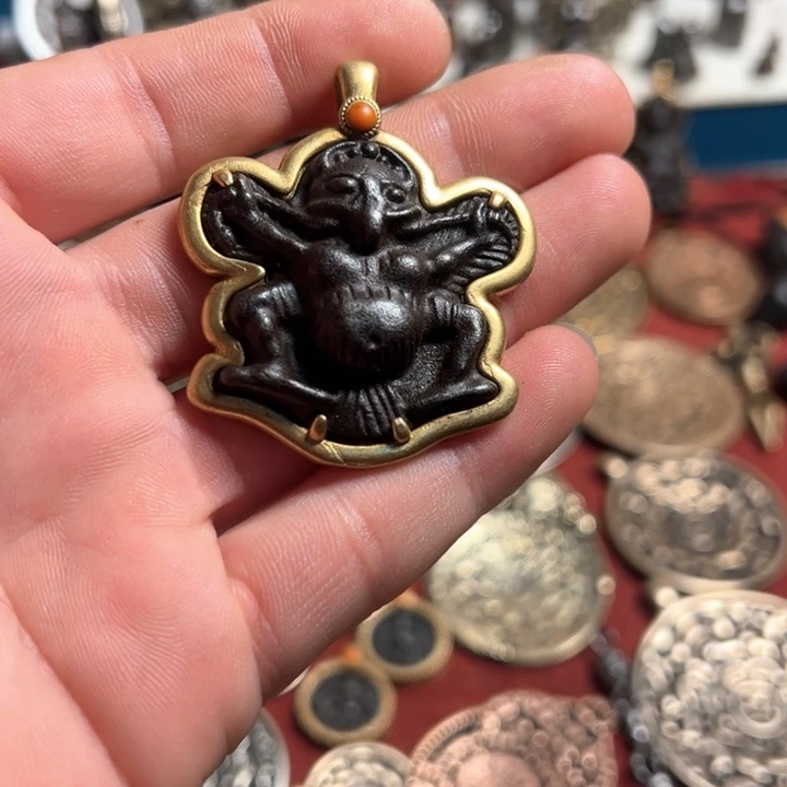 泥塑在**方小元非常完美