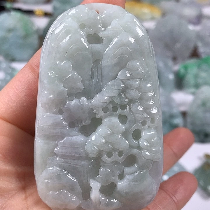 翡翠未镶嵌颈饰山水福利卡厚10+