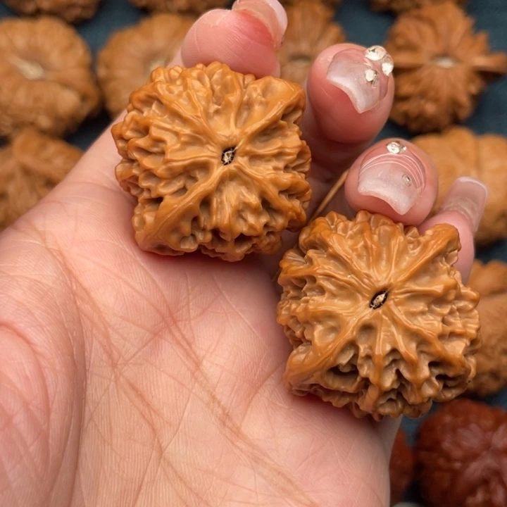 把件文玩核桃36全品秦闷。