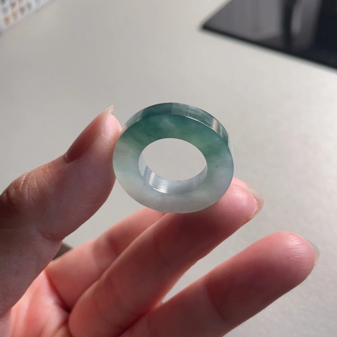 定制翡翠未镶嵌戒指