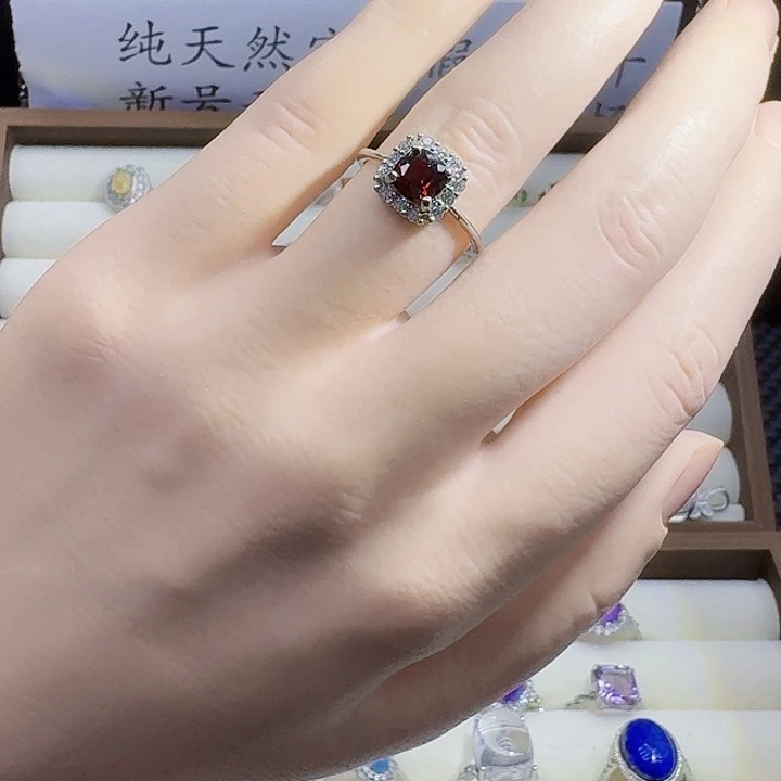 银S925镶嵌戒指石榴石