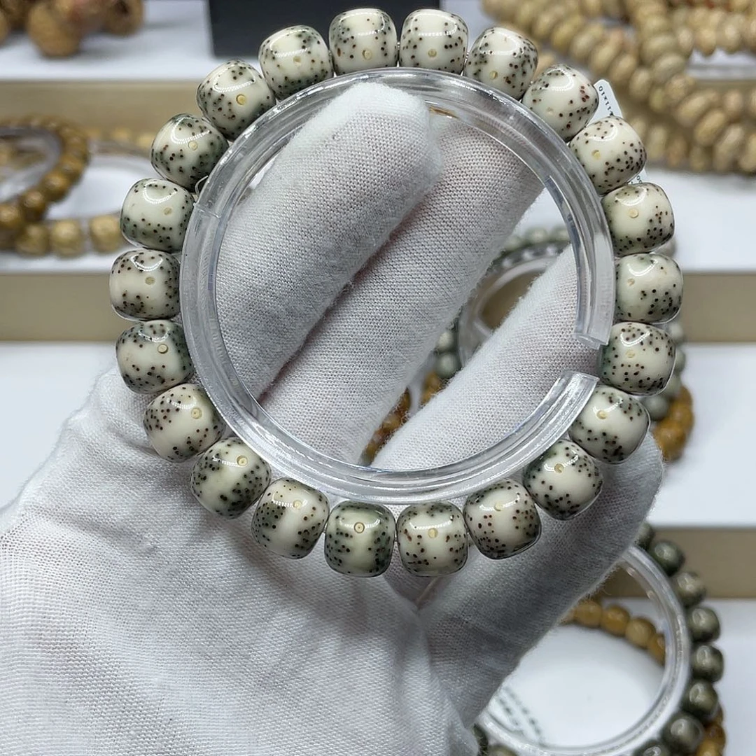 星月菩提吊坠11/10通体一线天针尖星