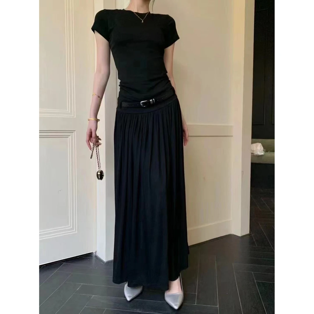 新款气质上衣 +半身裙两件套装 9654