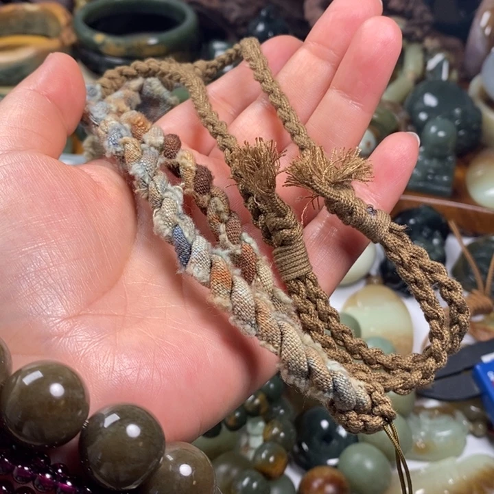 张***米和田玉（糖玉）未镶嵌手镯