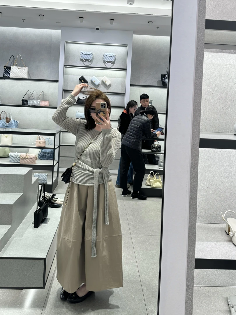 2025春季新款韩版气质简约时尚灰色坑条绑带套头针织衫半身裙套装