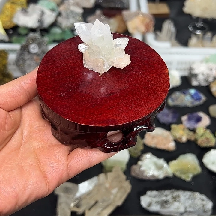 未镶嵌水晶珠宝半成品