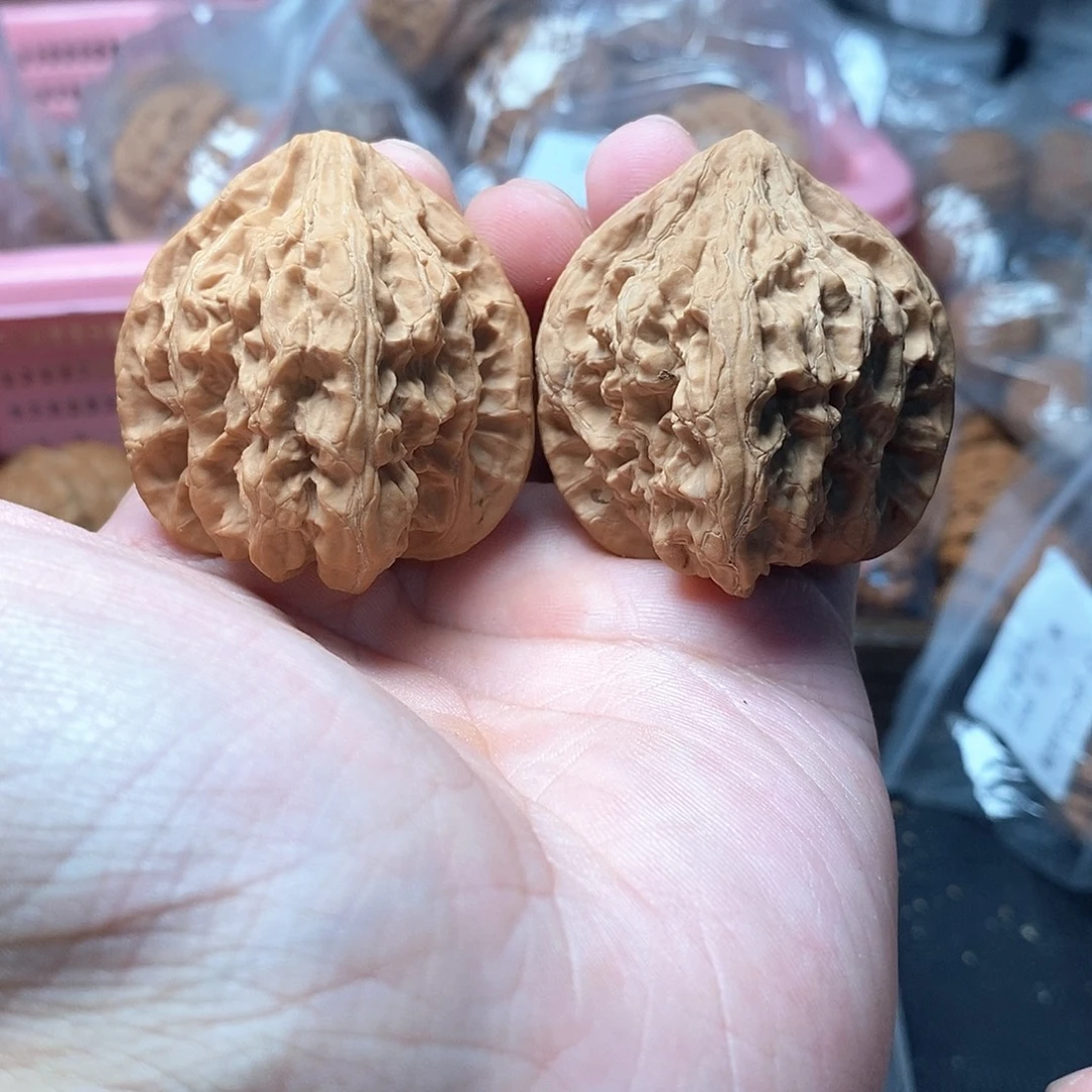 1文玩核桃火焰马蹄41-451