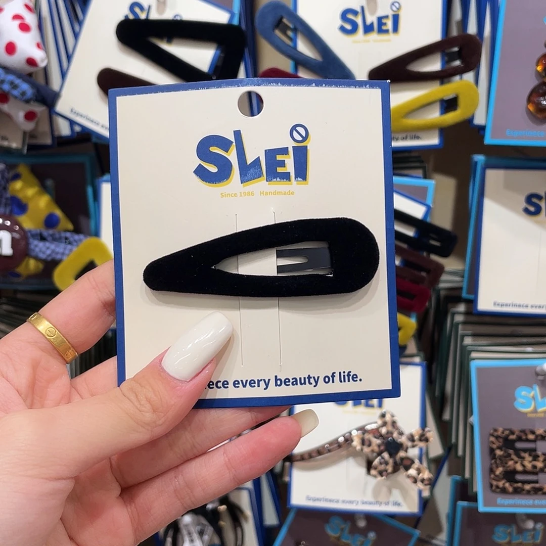 布艺非金属黑色水滴一对