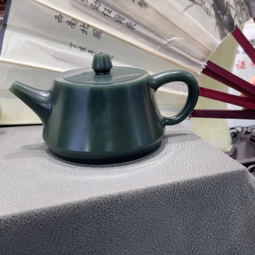 未镶嵌和田玉摆件