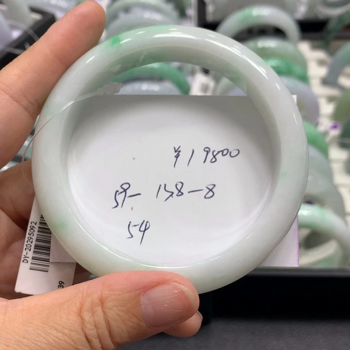 翡翠未镶嵌手镯54