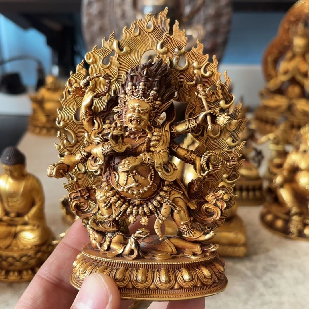 东***猫六臂玛哈嘎拉鎏金摆件