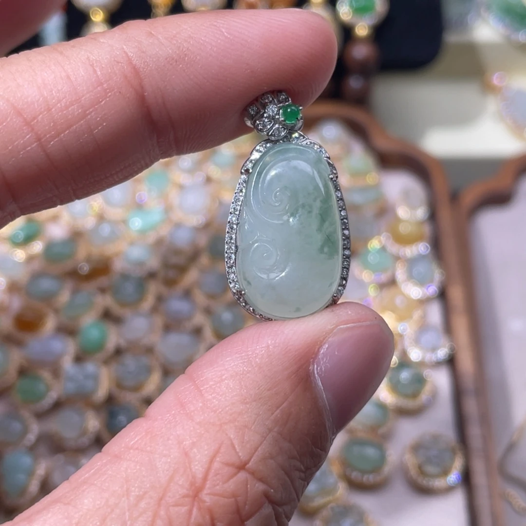 翡翠银S925镶嵌颈饰