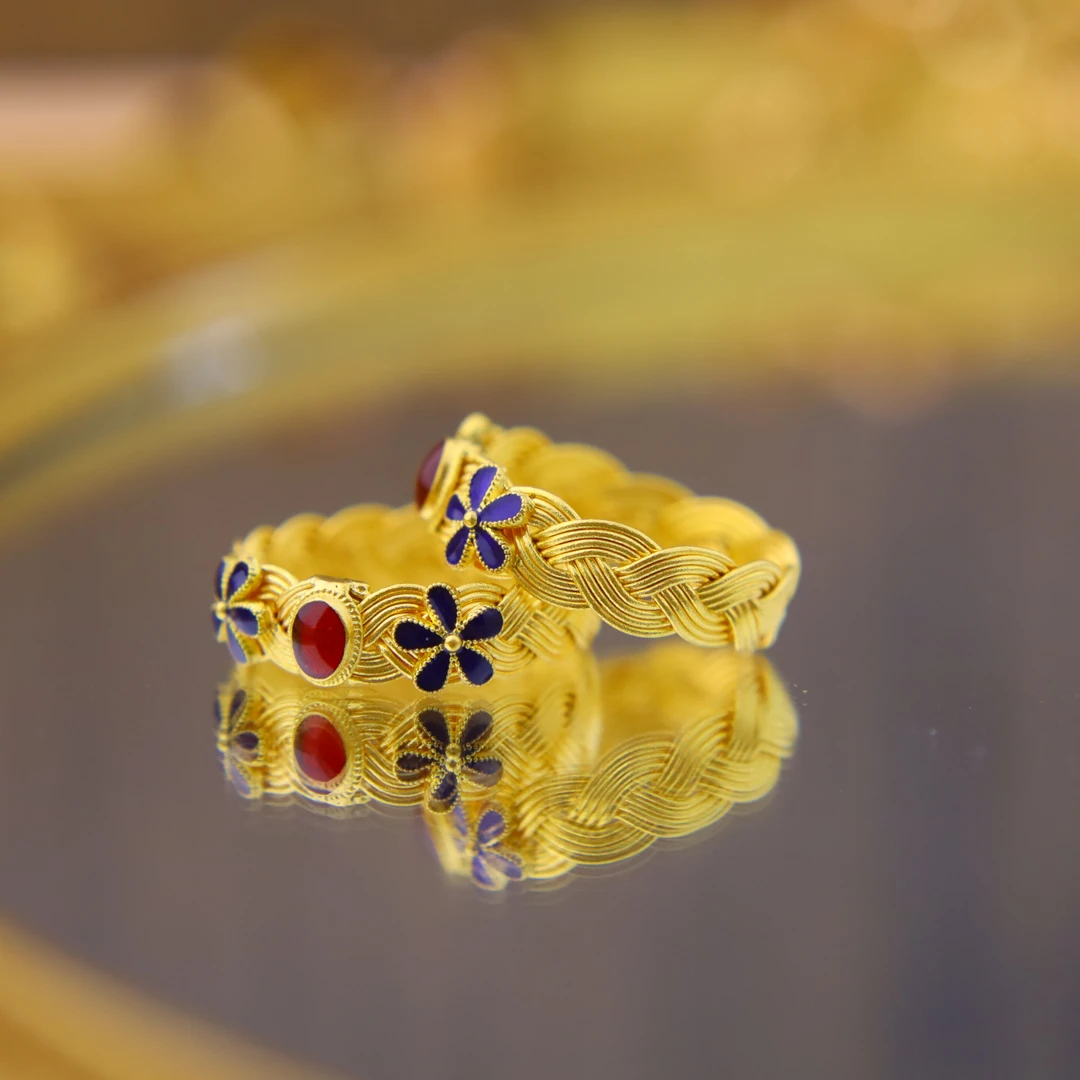 朝銮黄金古法金黄金珐琅彩花卉编织纹足金戒指（多样性发货一件）