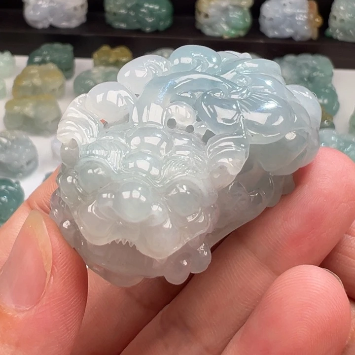 颈饰未镶嵌翡翠貔貅