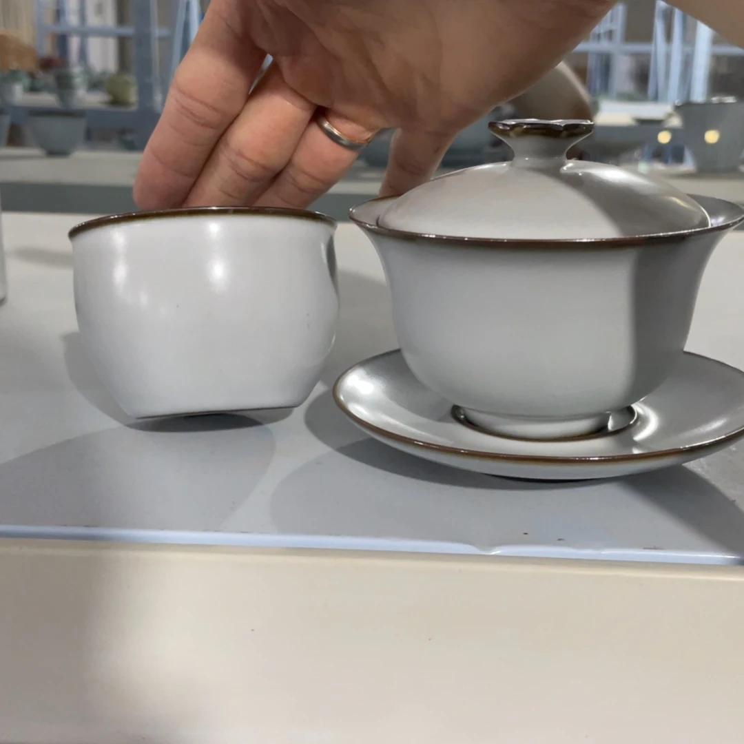 瓷片小微瑕。。。。。。。。。。。