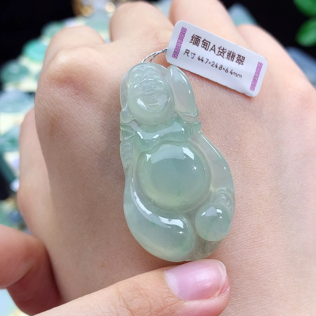 翡翠未镶嵌颈饰布袋佛