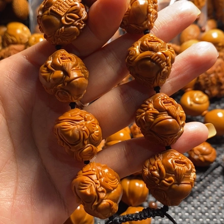 橄榄核吊坠我**2八宝财神2.2左右