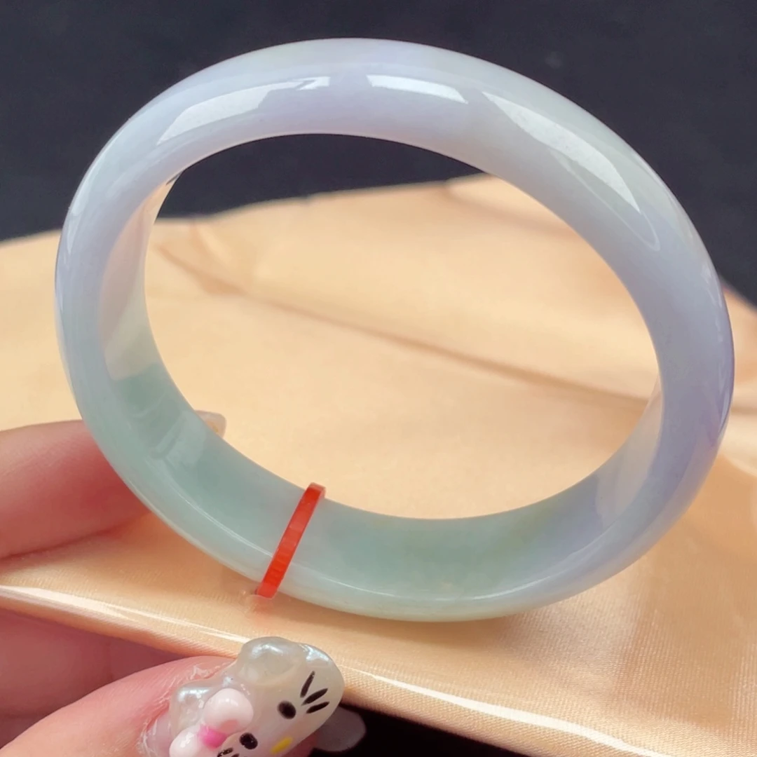 翡翠未镶嵌手镯55贵妃