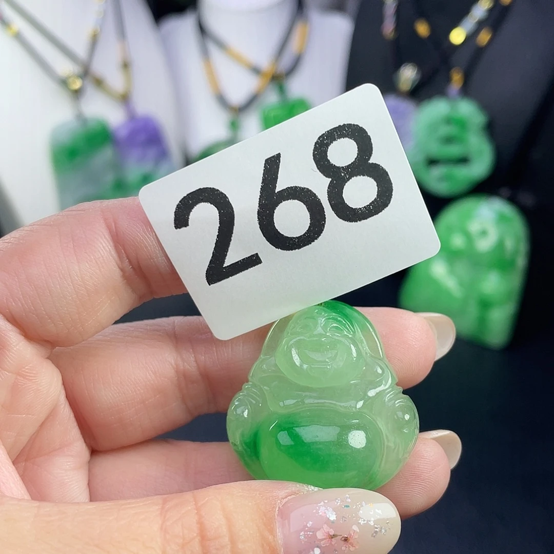 翡翠未镶嵌吊坠(赠链)