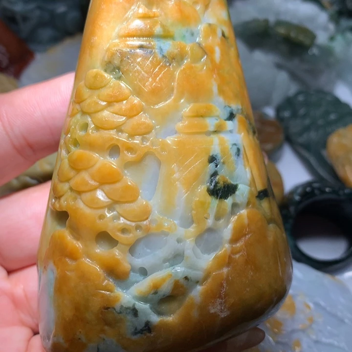翡翠未镶嵌颈饰保真天然A货翡翠