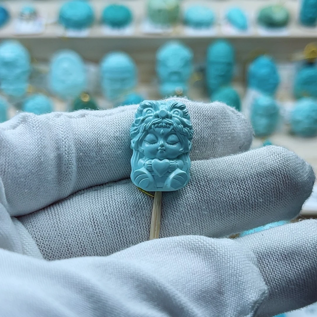 未镶嵌绿松石珠宝奇石