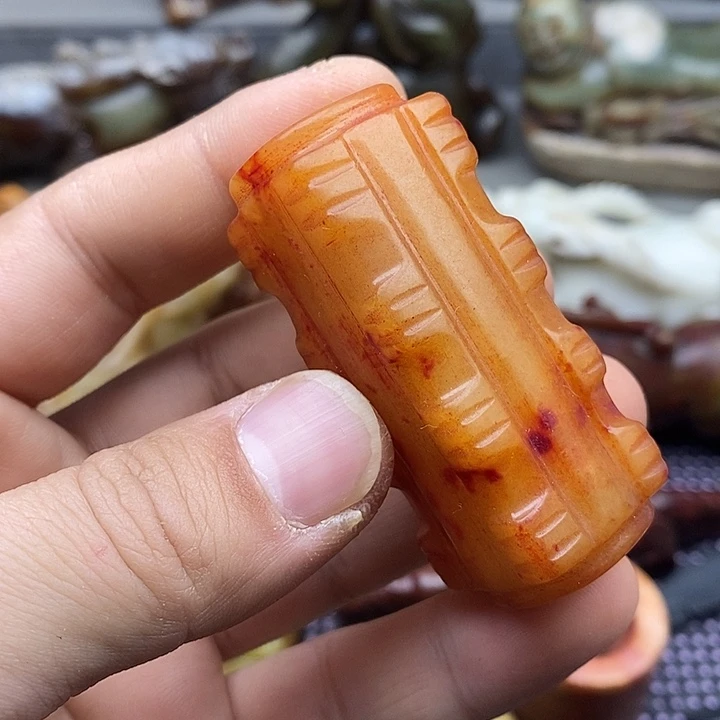 未镶嵌蛇纹石玉颈饰