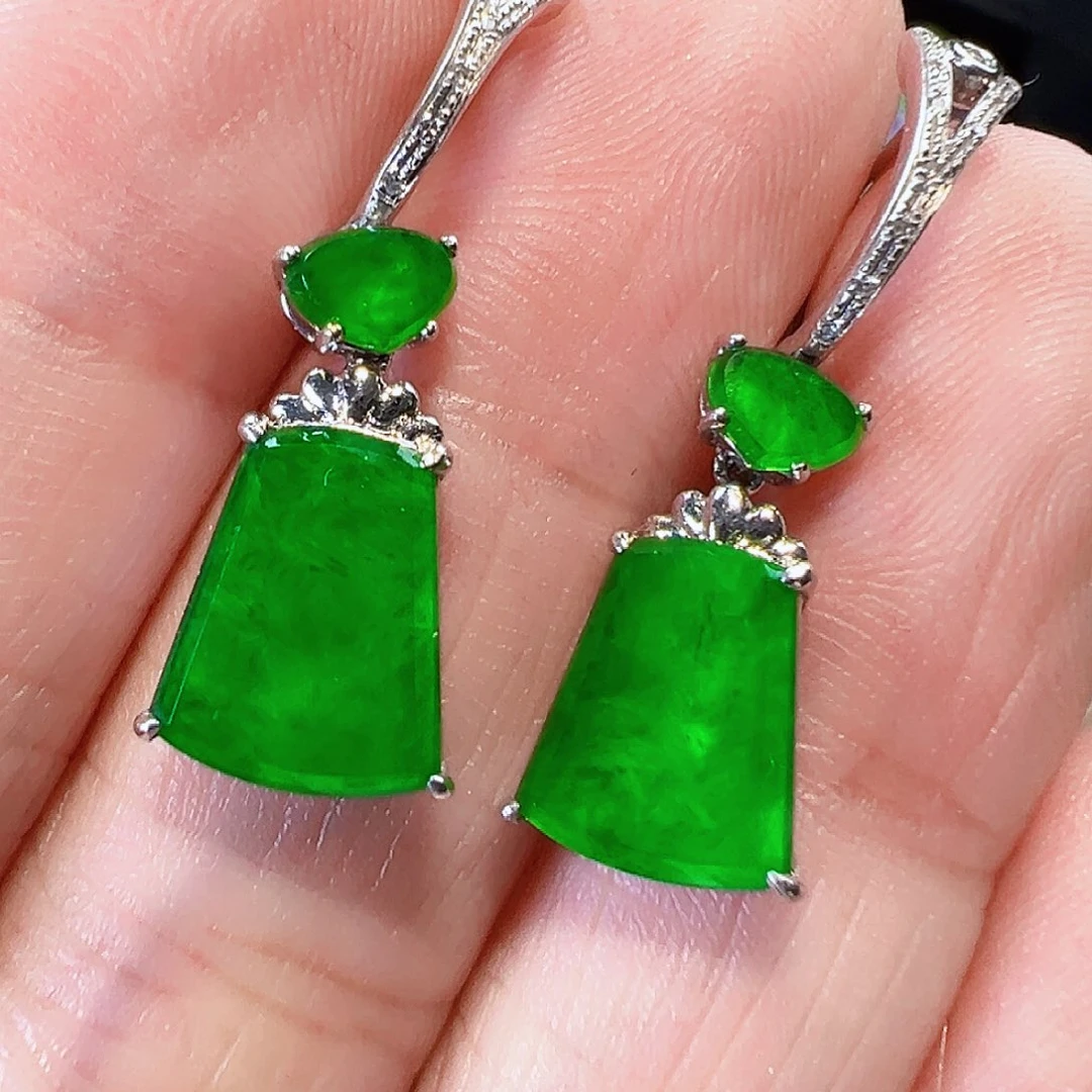 翡翠耳饰18K金镶嵌签收后24小时鉴赏期