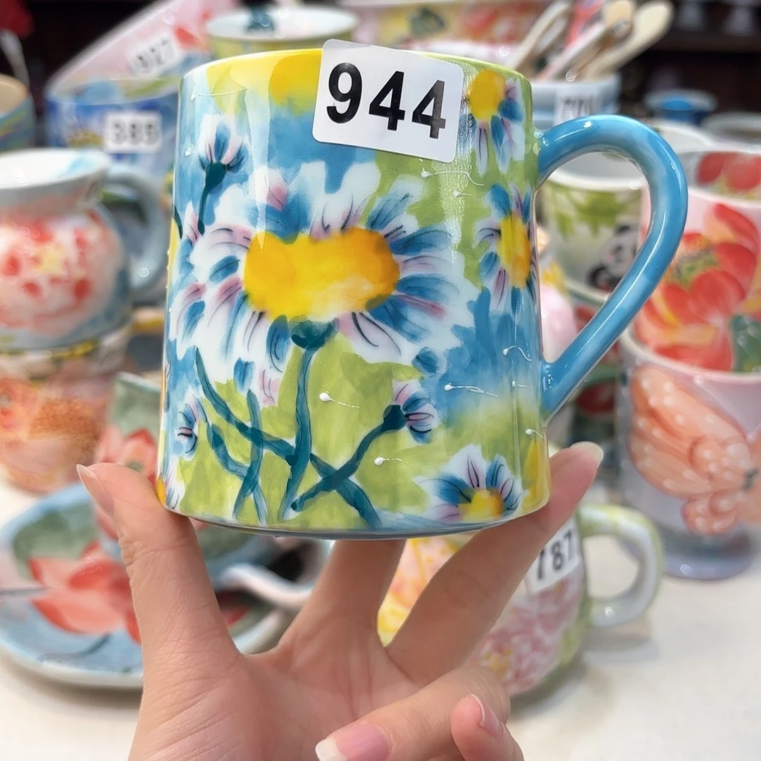 瓷片兔兔好可爱呀打