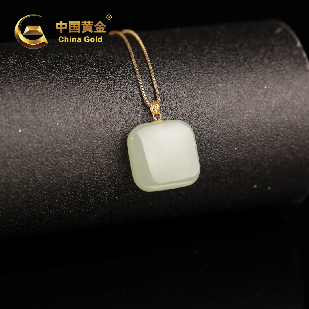 【中国黄金】18k金和田玉晴水方糖吊坠-D8802-【北】