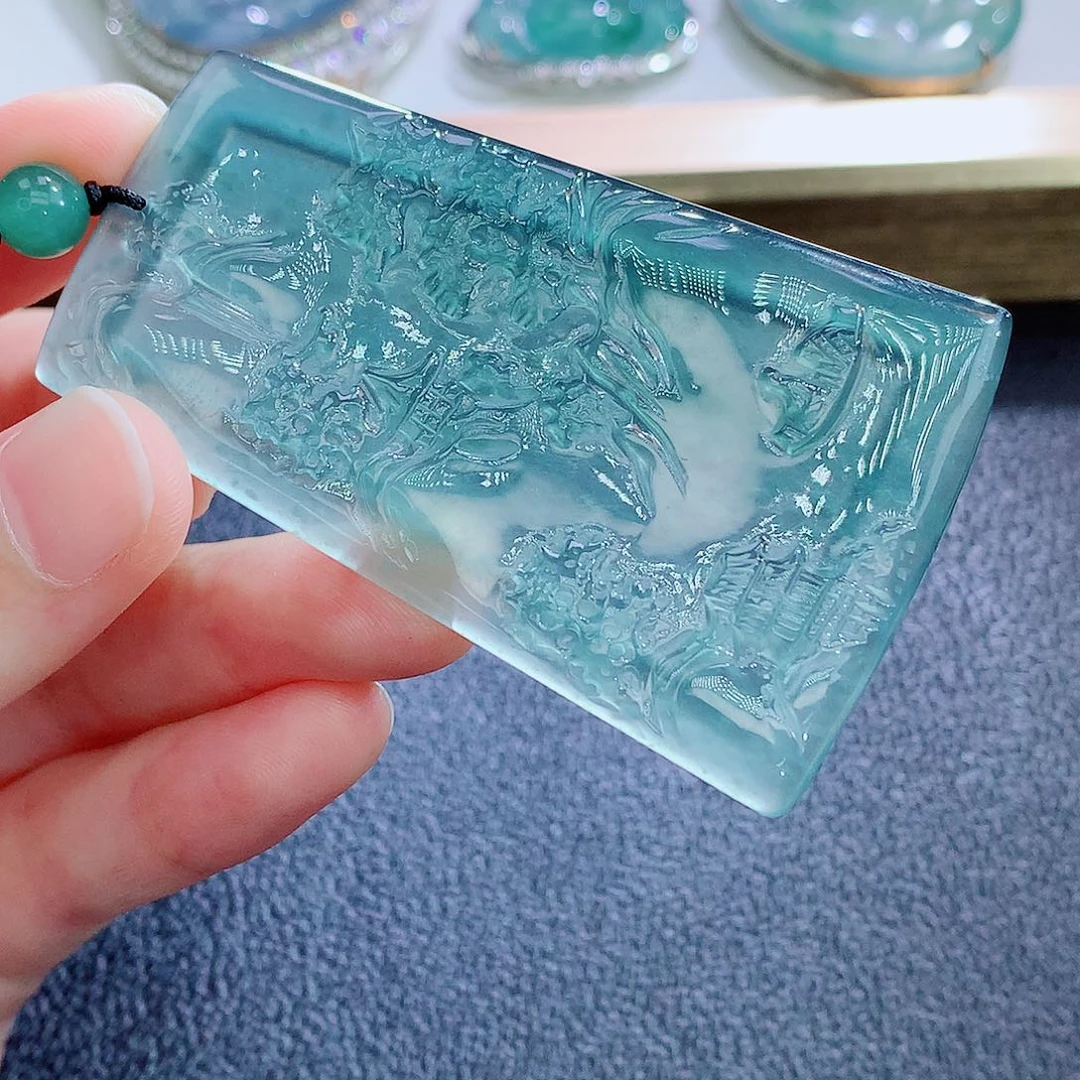 翡翠未镶嵌颈饰翡翠