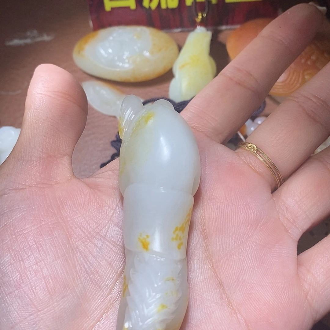 窗***秋和田玉未镶嵌挂件