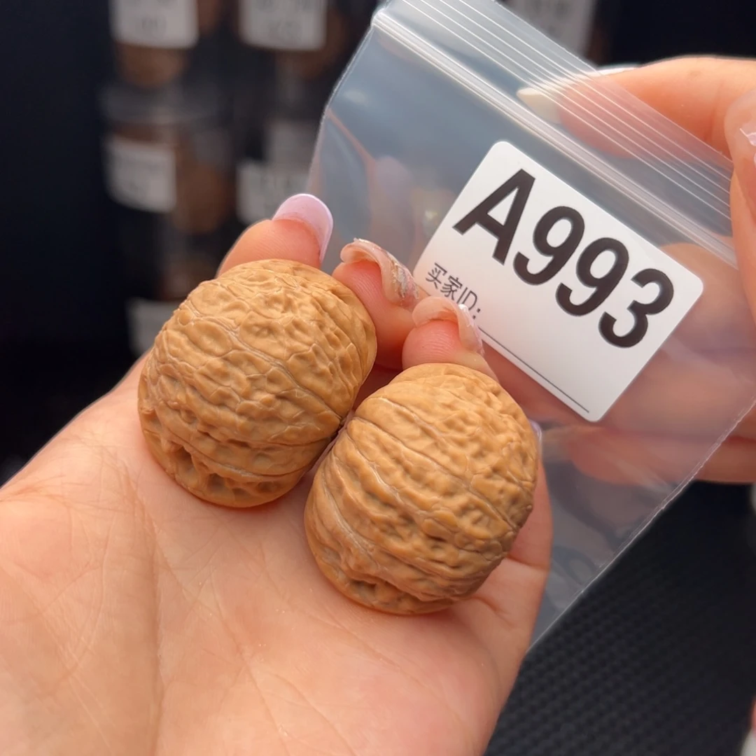 文玩核桃吊坠铁锤39