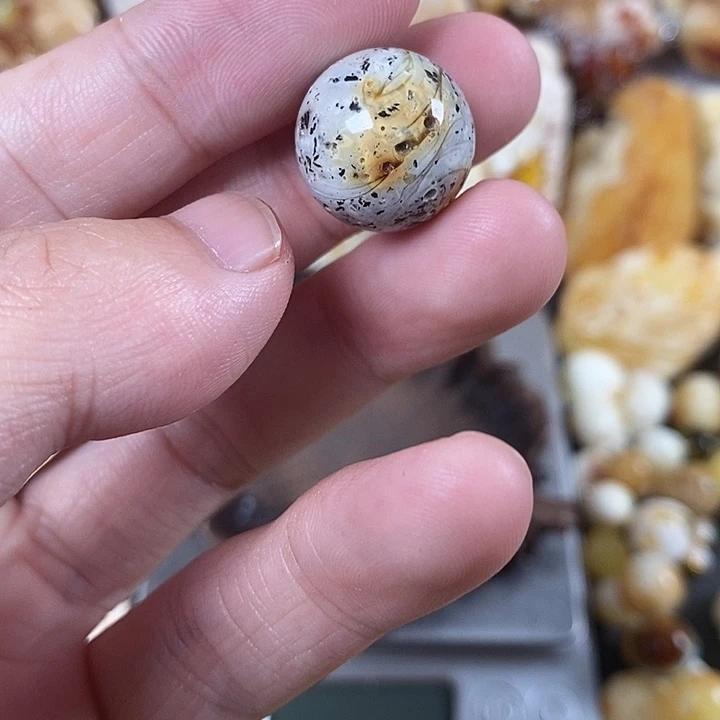 琥珀未镶嵌裸石我