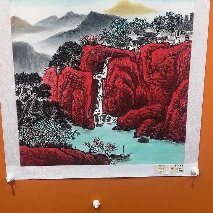 国画收藏家之心不变啊笑得