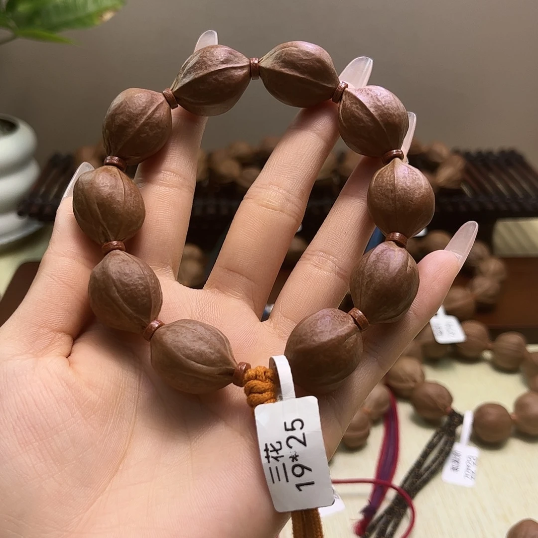 陕***车吊坠橄榄核梅林铁核文玩手串