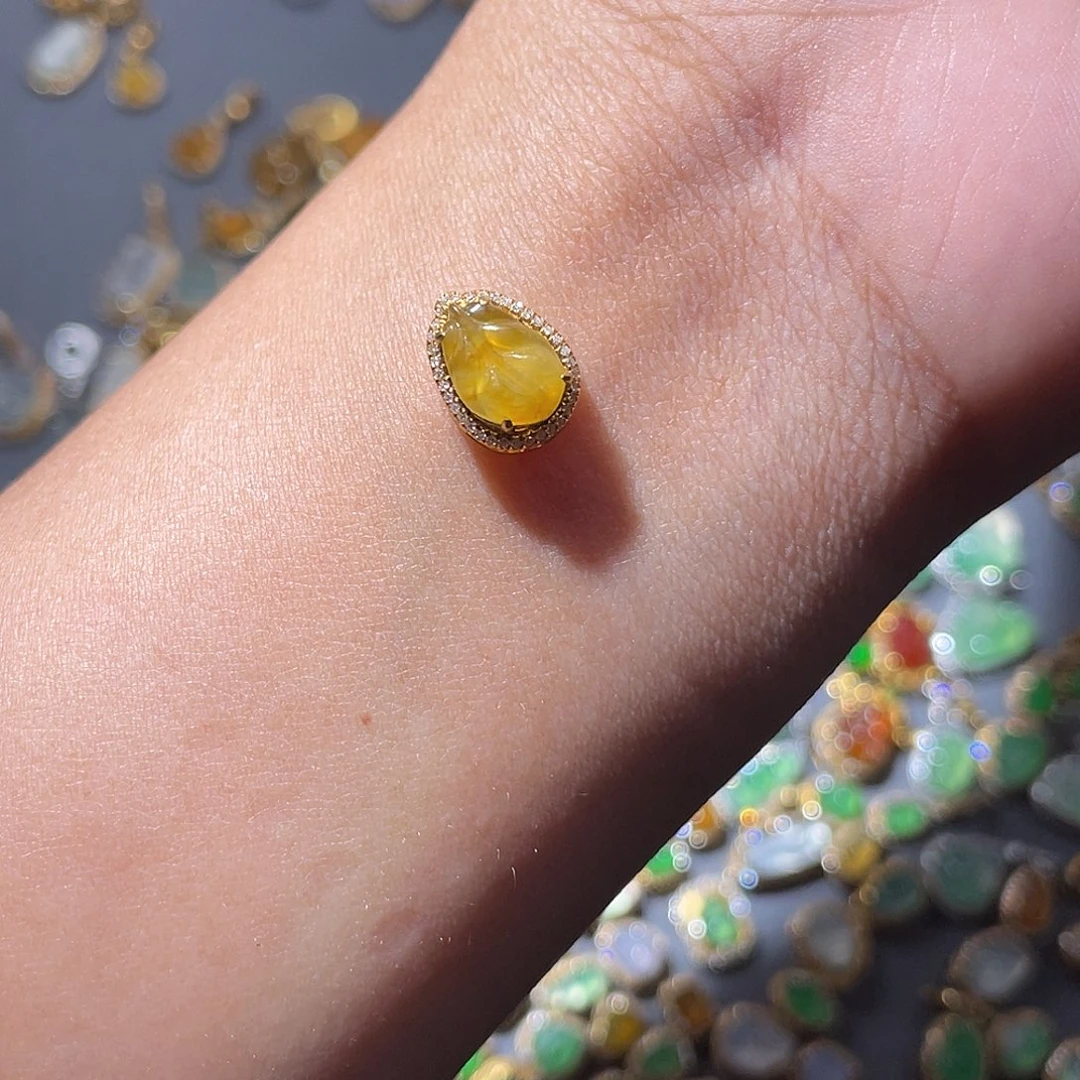 吊坠(不含链)18K金镶嵌翡翠?****y