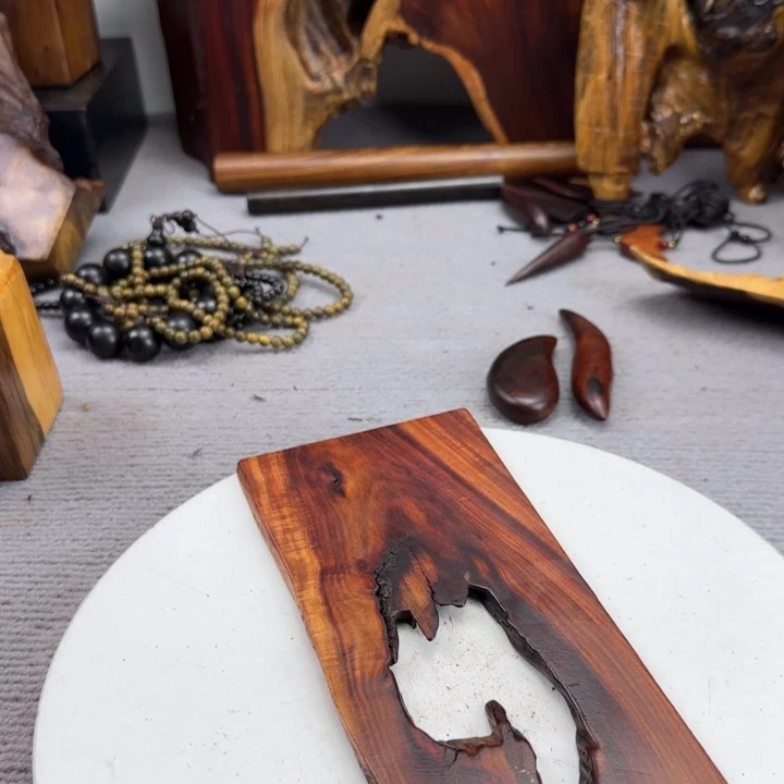 大果紫檀（缅甸花梨）c****u