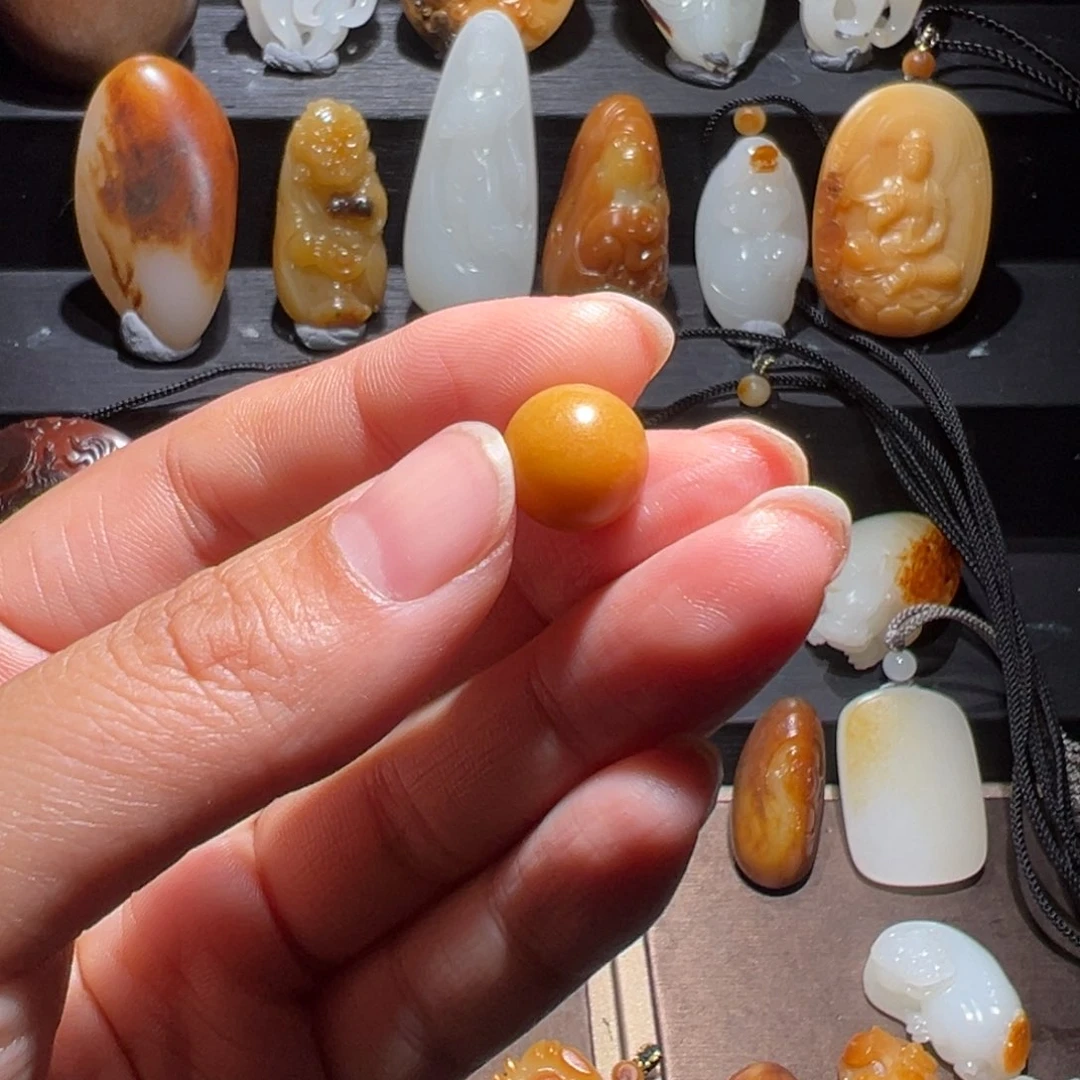 和田玉玉牌未镶嵌?**拳