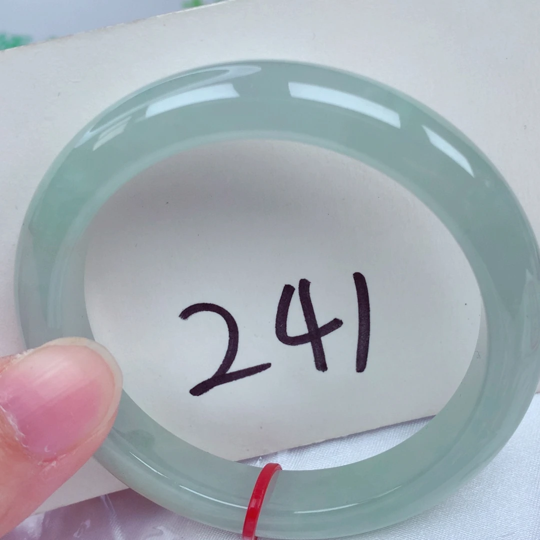 翡翠未镶嵌手镯翡翠