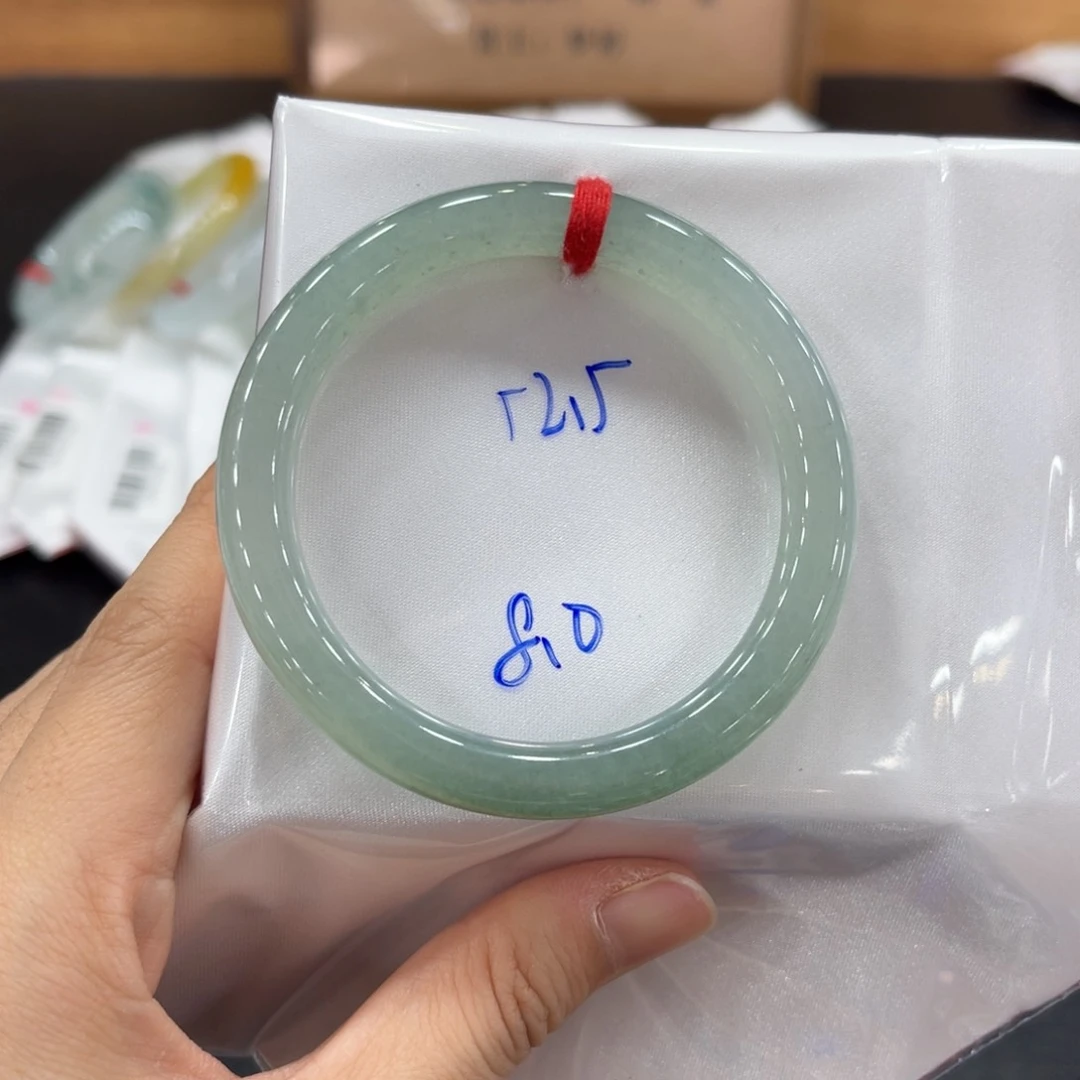 未镶嵌手镯翡翠翡翠